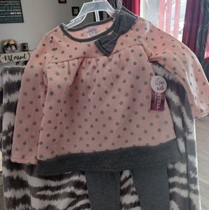 Little girls 2 pc outfit size 3t